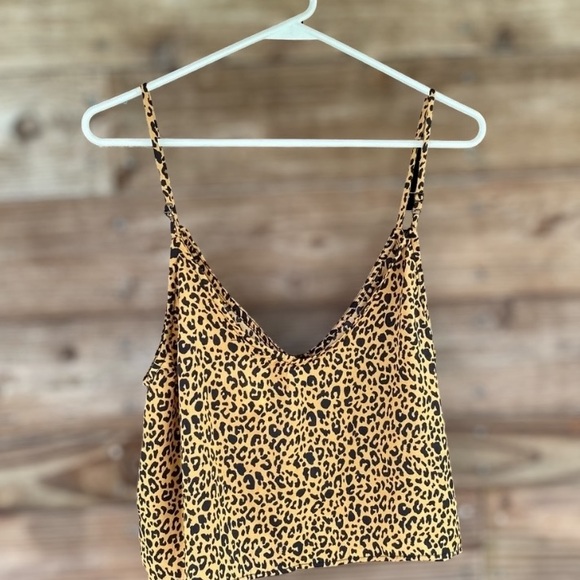Wild Fable Brown & Black Leopard Print Button Front Camisole Crop Top Size Large - Picture 2 of 10
